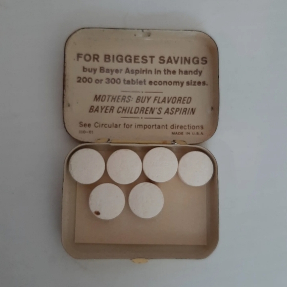 Vintage Advertising Bayer Aspirin Tablet Tin - Picture 8 of 13